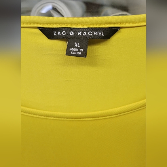 Zac & Rachel XL Yellow Top 3/4 Open Embroidery Sleeves - Picture 3 of 7